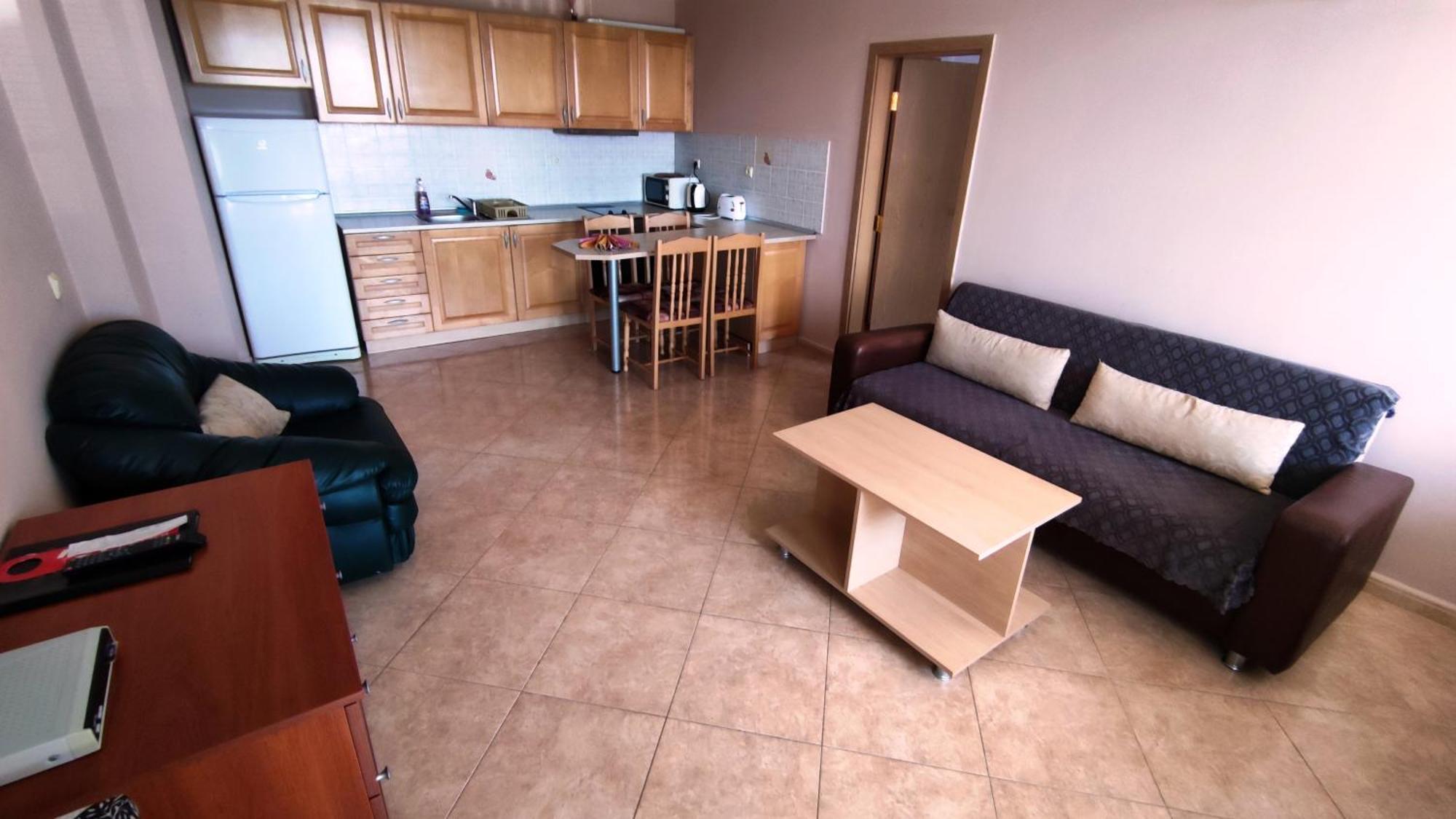 Marina Delfin Apartments - Top Location & Pet Friendly Sveti Vlas Bagian luar foto