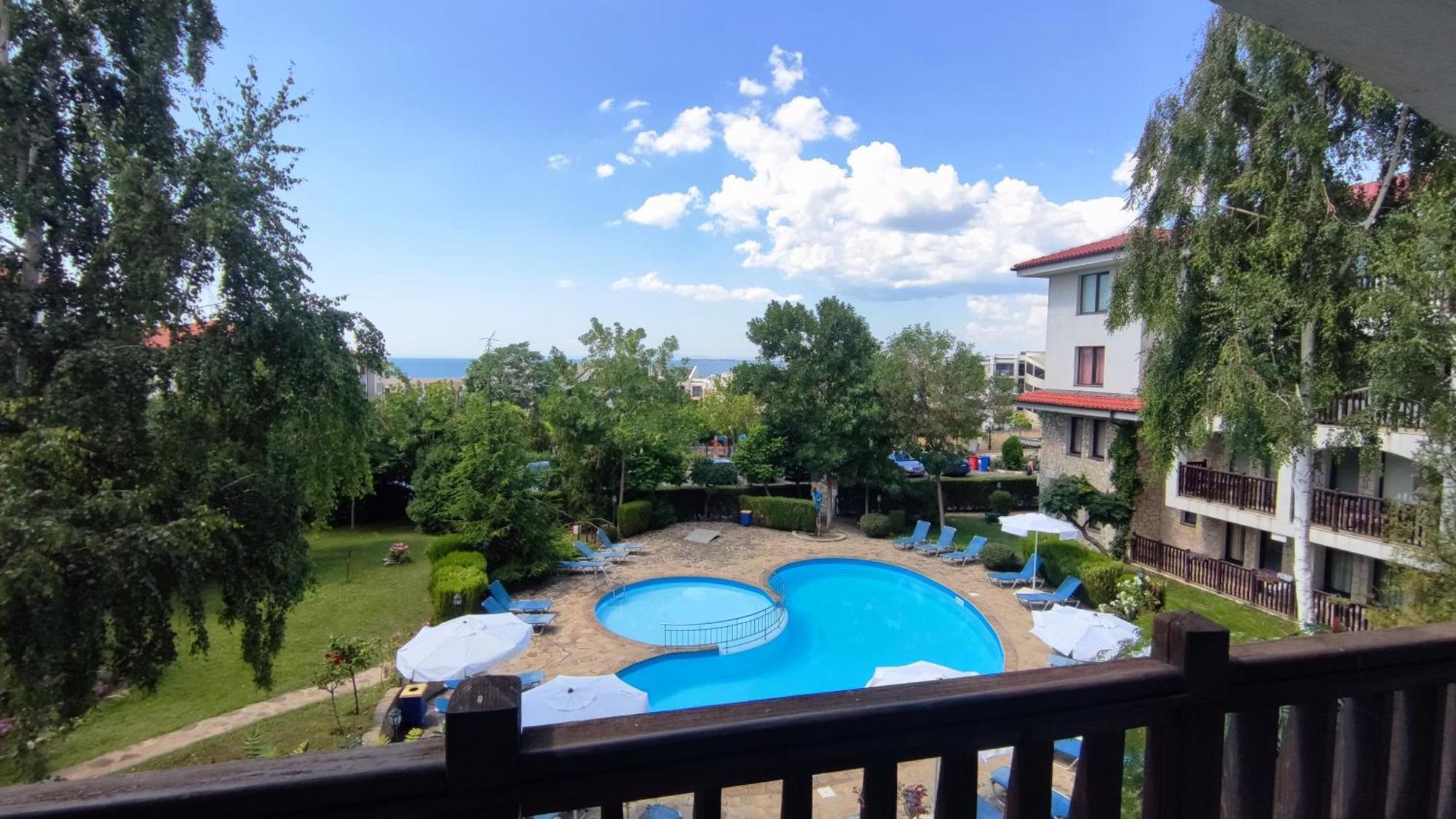Marina Delfin Apartments - Top Location & Pet Friendly Sveti Vlas Bagian luar foto